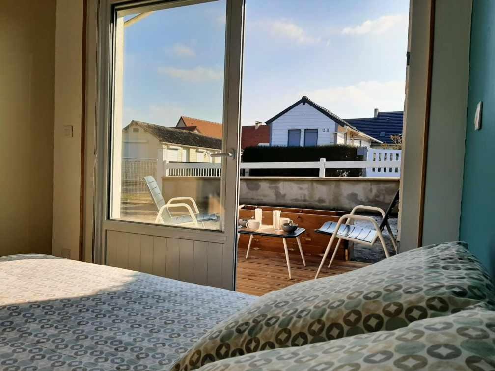 Les Heures Tranquilles - Vue Mer - 50M De La Plage Saint-Come-de-Fresne Luaran gambar